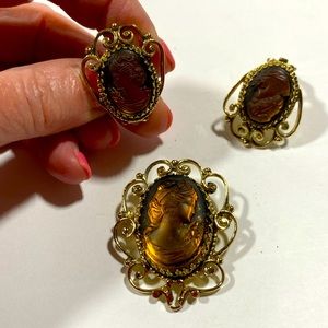 Vintage Cameo set